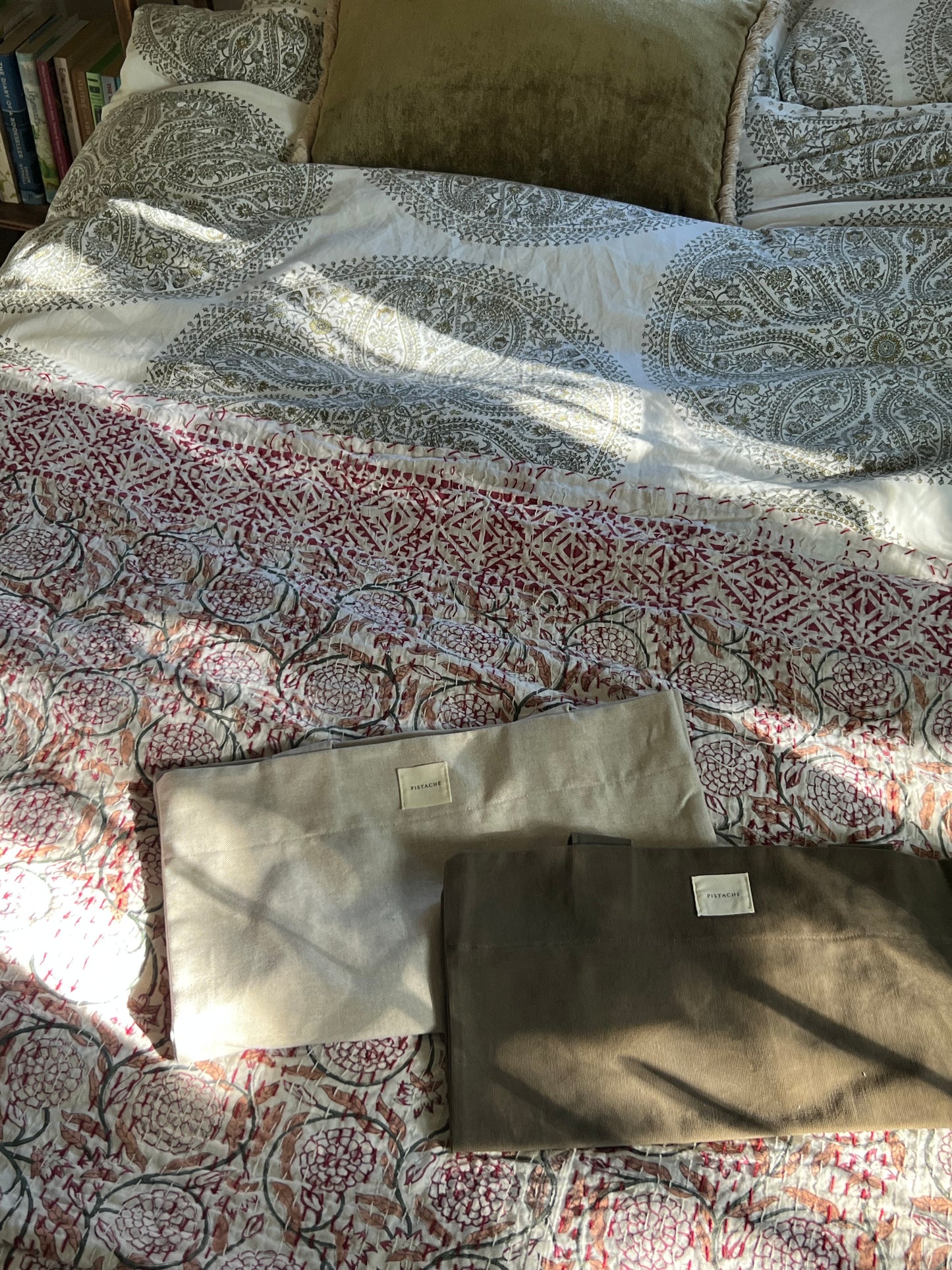 Handmade pistache totebag