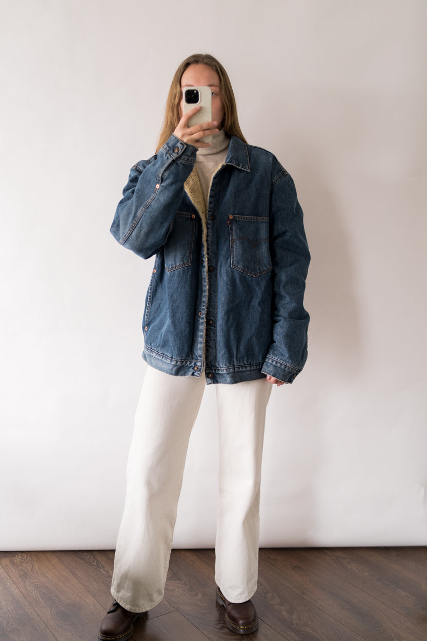 Oversized Levi's jacket