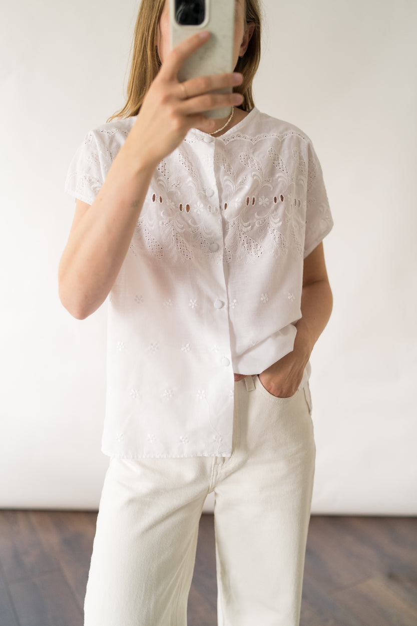 T-shirt blouse