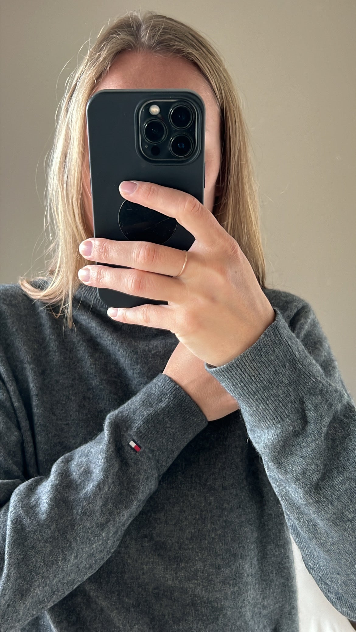 Cashmere crew neck