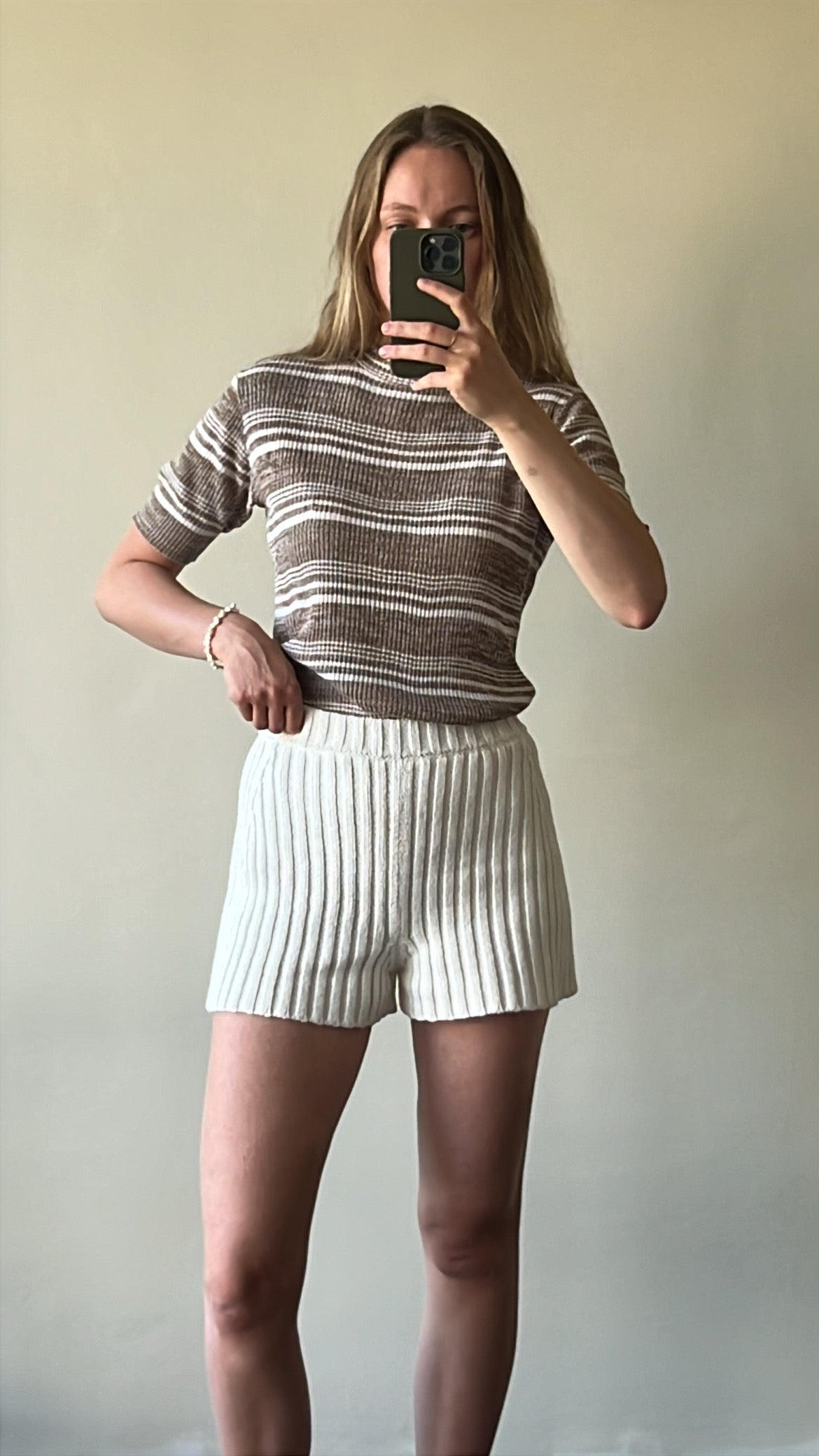 T- shirt
