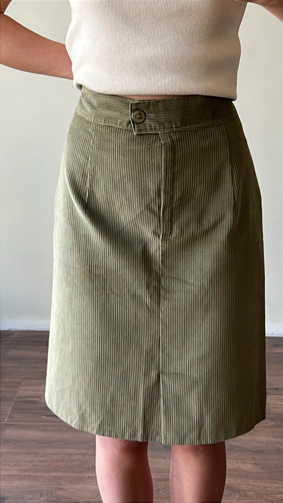 Corduroy skirt