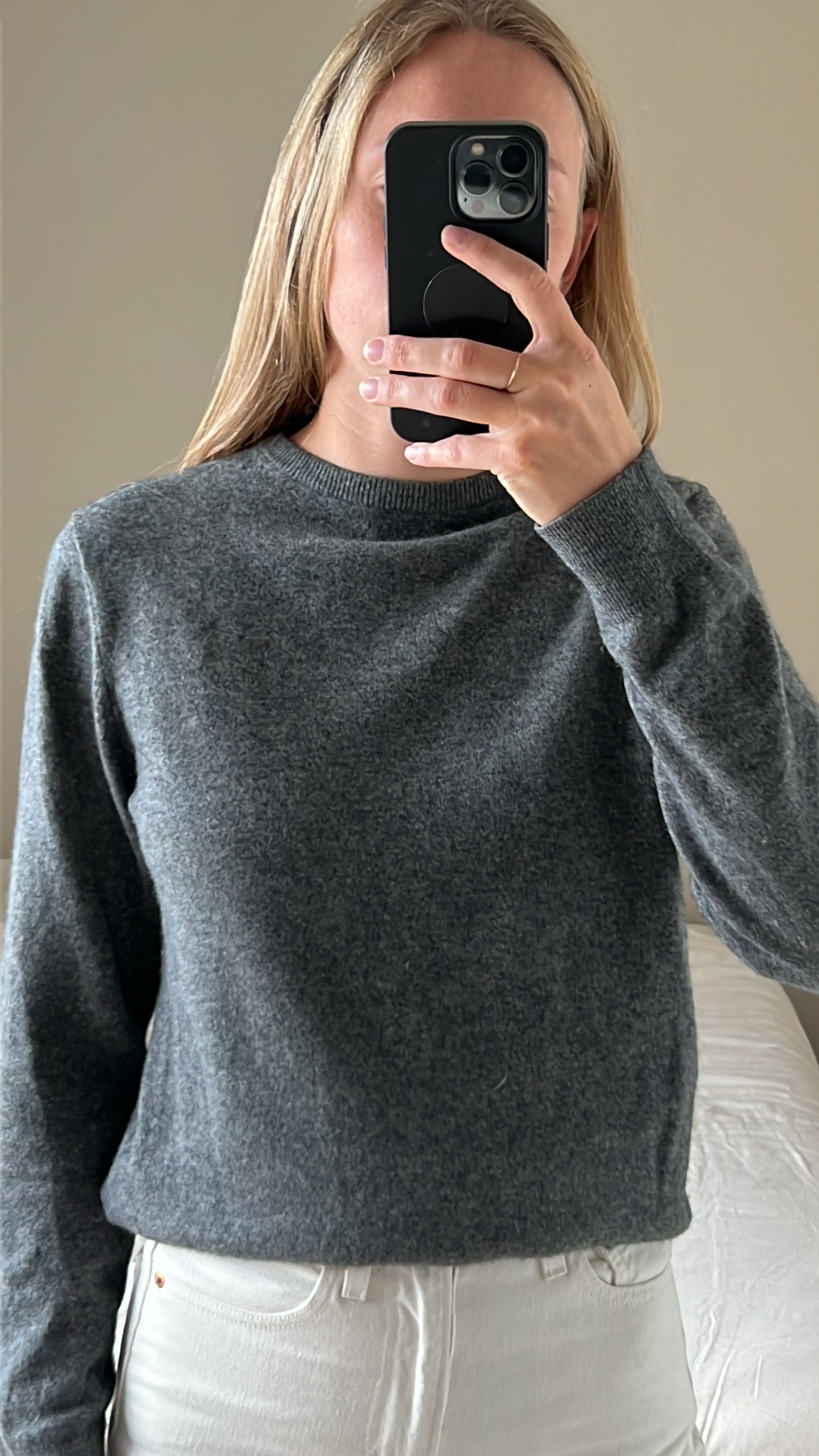 Cashmere crew neck